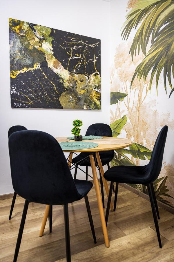The Tropical House Tirana Appartement Buitenkant foto